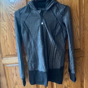Lululemon jacket size 6